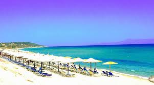 Playa de Nea Peramos